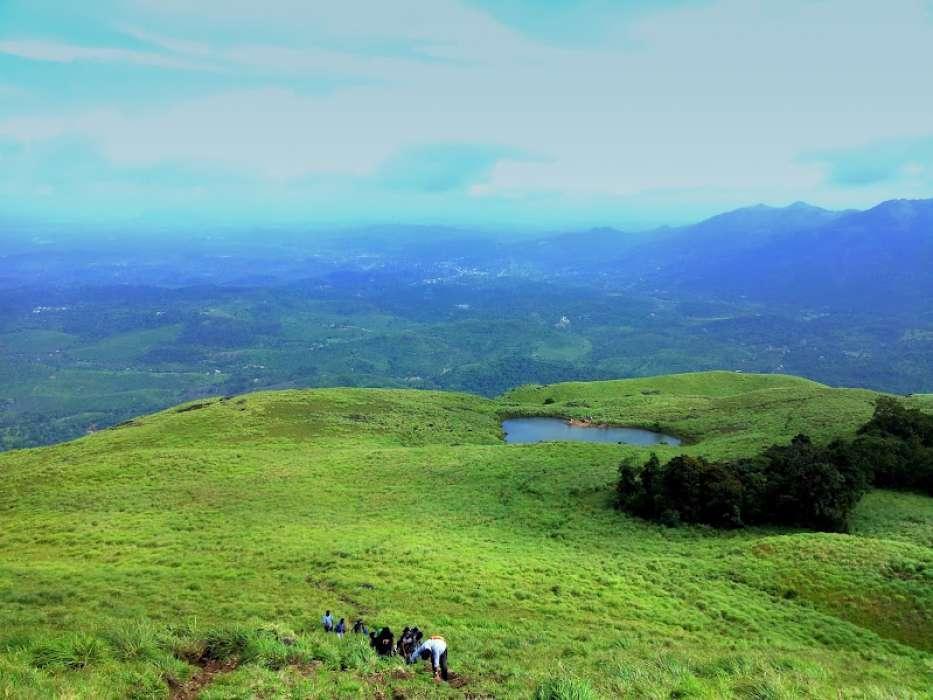 Wayanad Gate Resort มานันทาวดี ภายนอก รูปภาพ