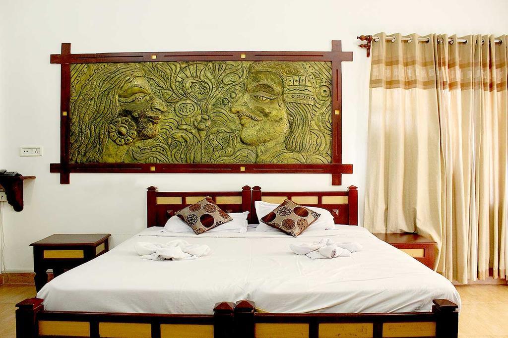 Wayanad Gate Resort มานันทาวดี ภายนอก รูปภาพ