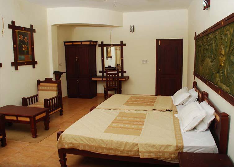 Wayanad Gate Resort มานันทาวดี ภายนอก รูปภาพ