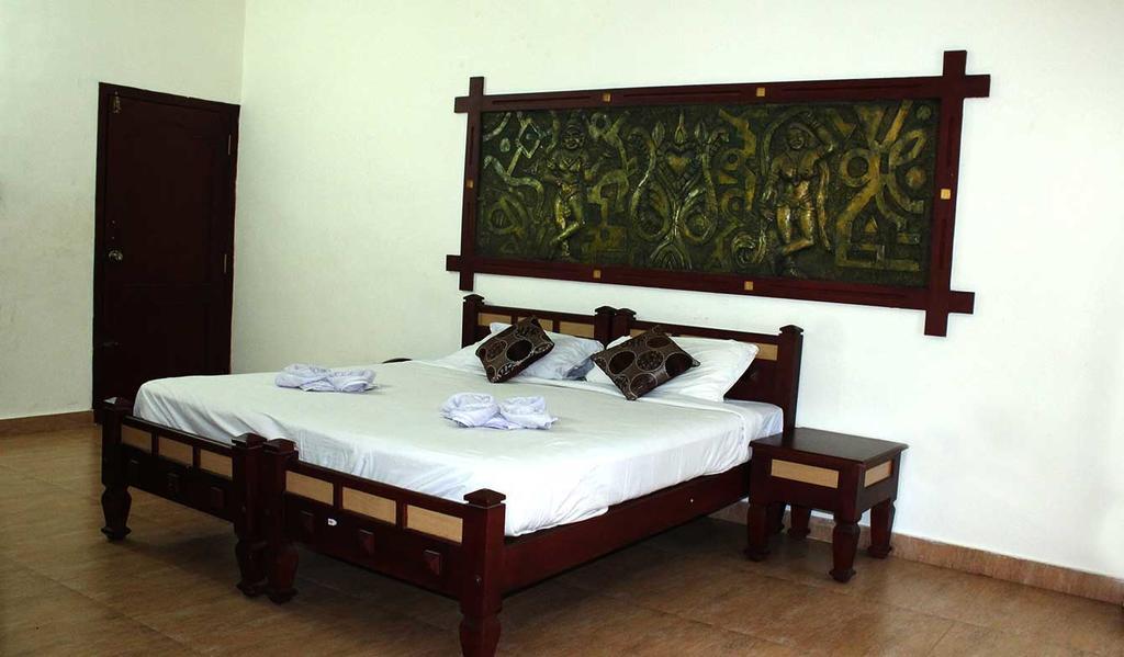 Wayanad Gate Resort มานันทาวดี ภายนอก รูปภาพ